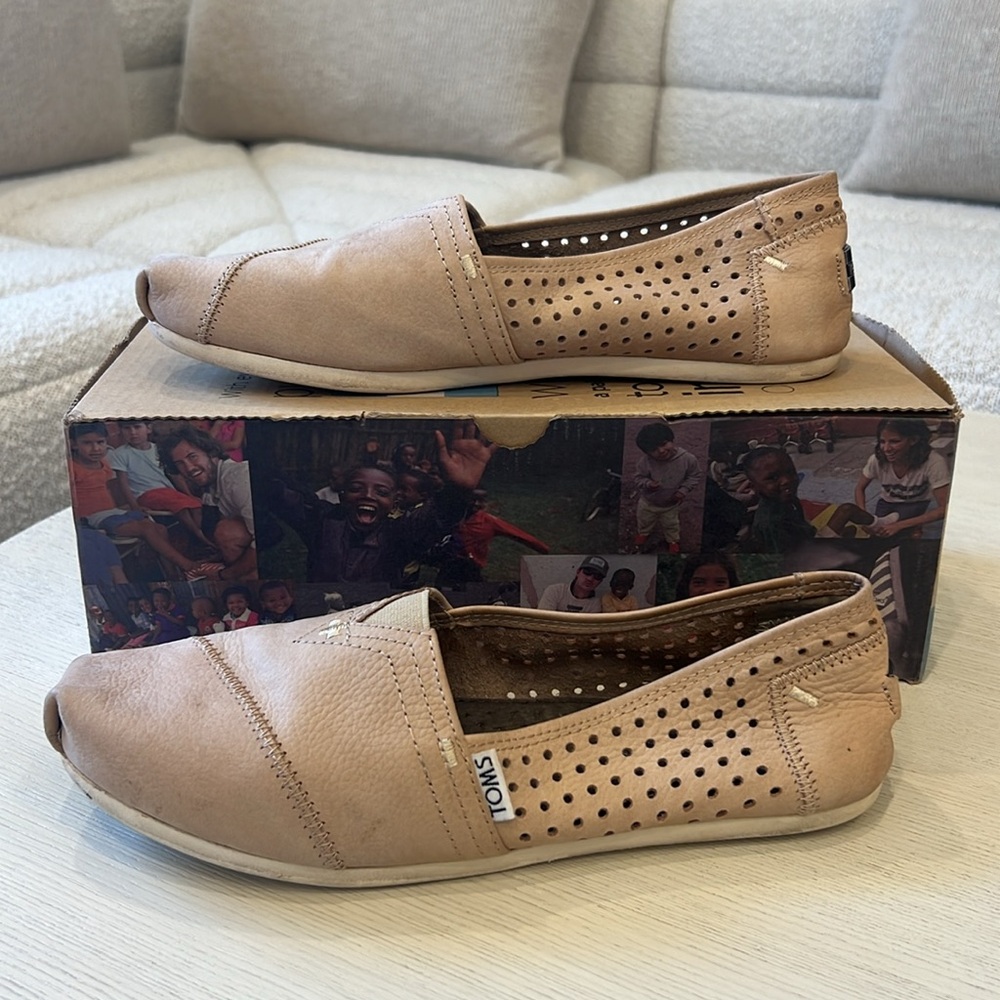 WOMENS TOMS